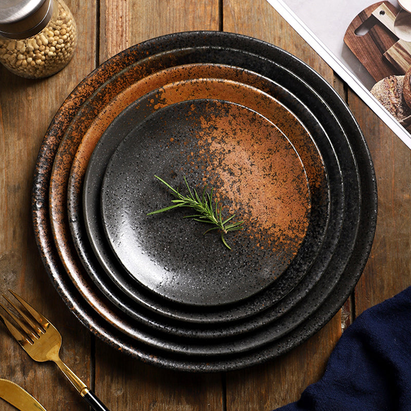 Stock Cheap Japanese Style Matte Black Restaurant Dinnerware Round Sushi Plates and Dishes Ceramic Dinner Serving Plates