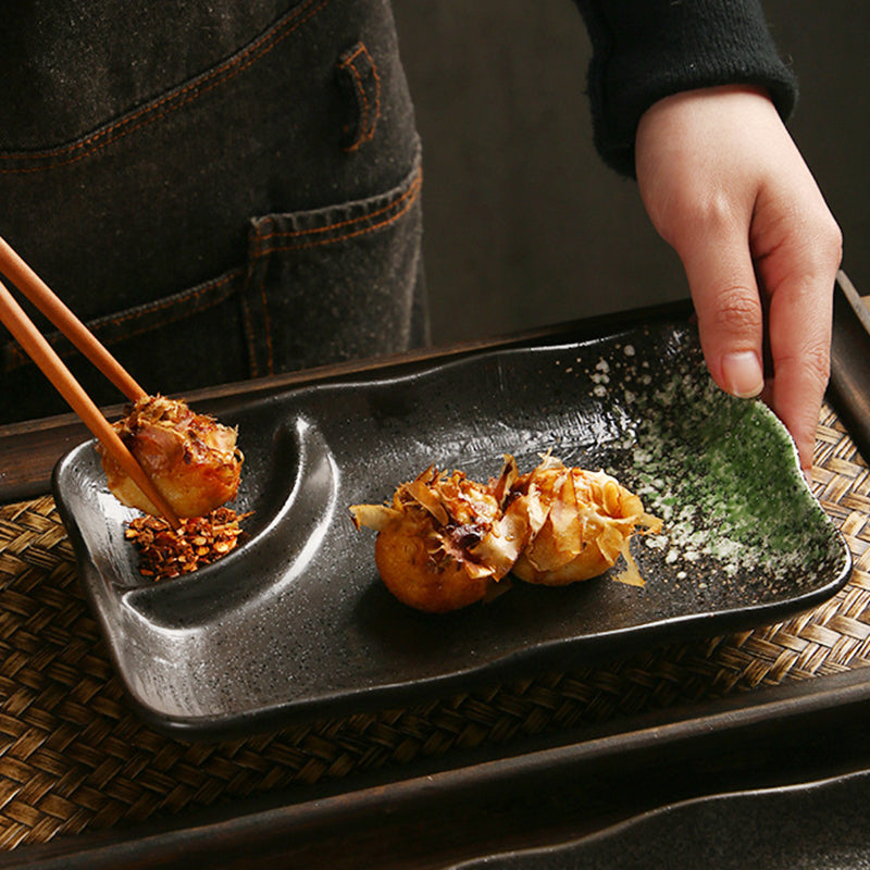 Yurtrain Japanese Style Eco-Friendly Porcelain Stoneware Sushi Plate Vintage Rectangular Dumpling Dish with Dip Saucer Pottery