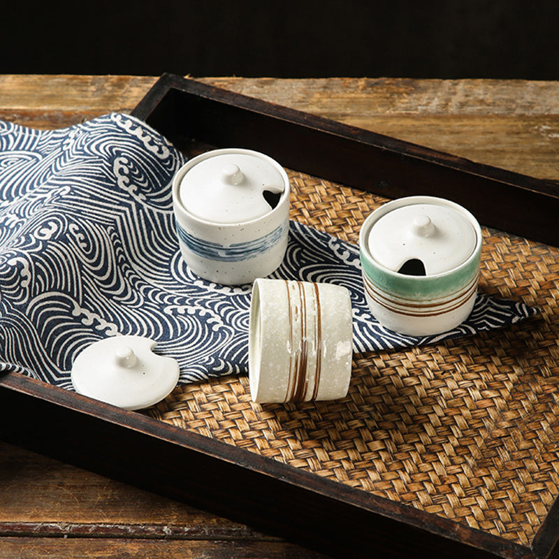 Japanese Style Vintage Ceramic Seasoning Jar Chili Storage Box with Lid Sugar Jar Grill Seasoning Box Kitchen Utensils Porcelain