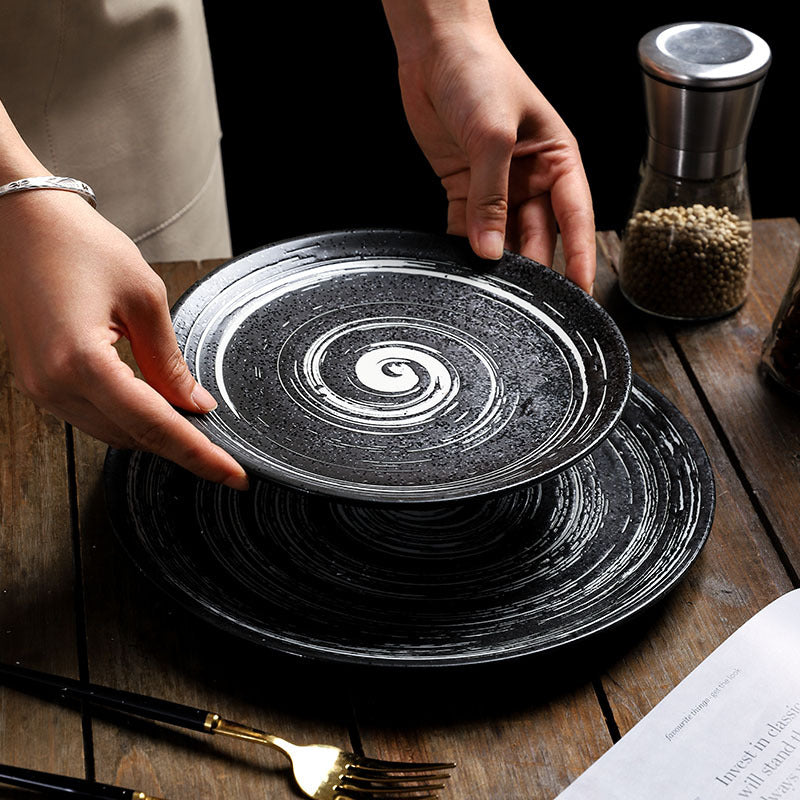 Stock Cheap Japanese Style Matte Black Restaurant Dinnerware Round Sushi Plates and Dishes Ceramic Dinner Serving Plates