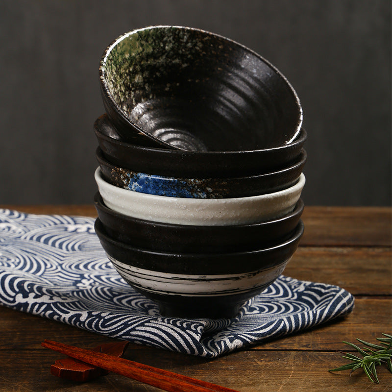 Yurtrain Restaurant Ceramic Round Rice Bowls Disposable Porcelain Kiln Glazed Japanese Black Serving Bowl for Ramen Noodles