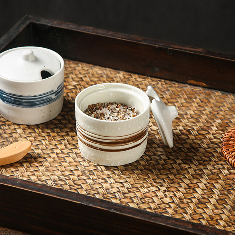 Japanese Style Vintage Ceramic Seasoning Jar Chili Storage Box with Lid Sugar Jar Grill Seasoning Box Kitchen Utensils Porcelain