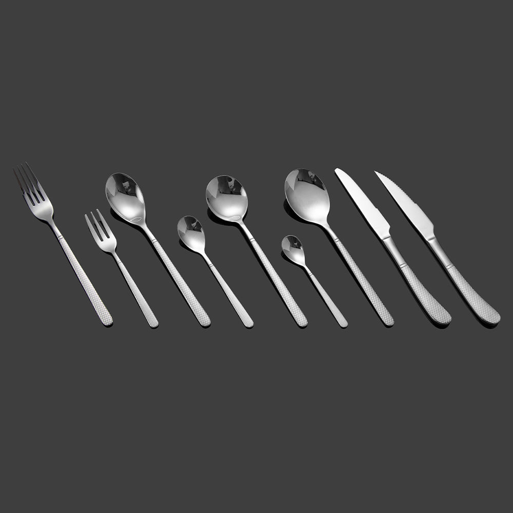 Yurtrain Best Selling Sustainable Dishwasher Safe Mirror Polish Long Silver Luxury Gold Hammered Cutlery Flatware Set Spoons
