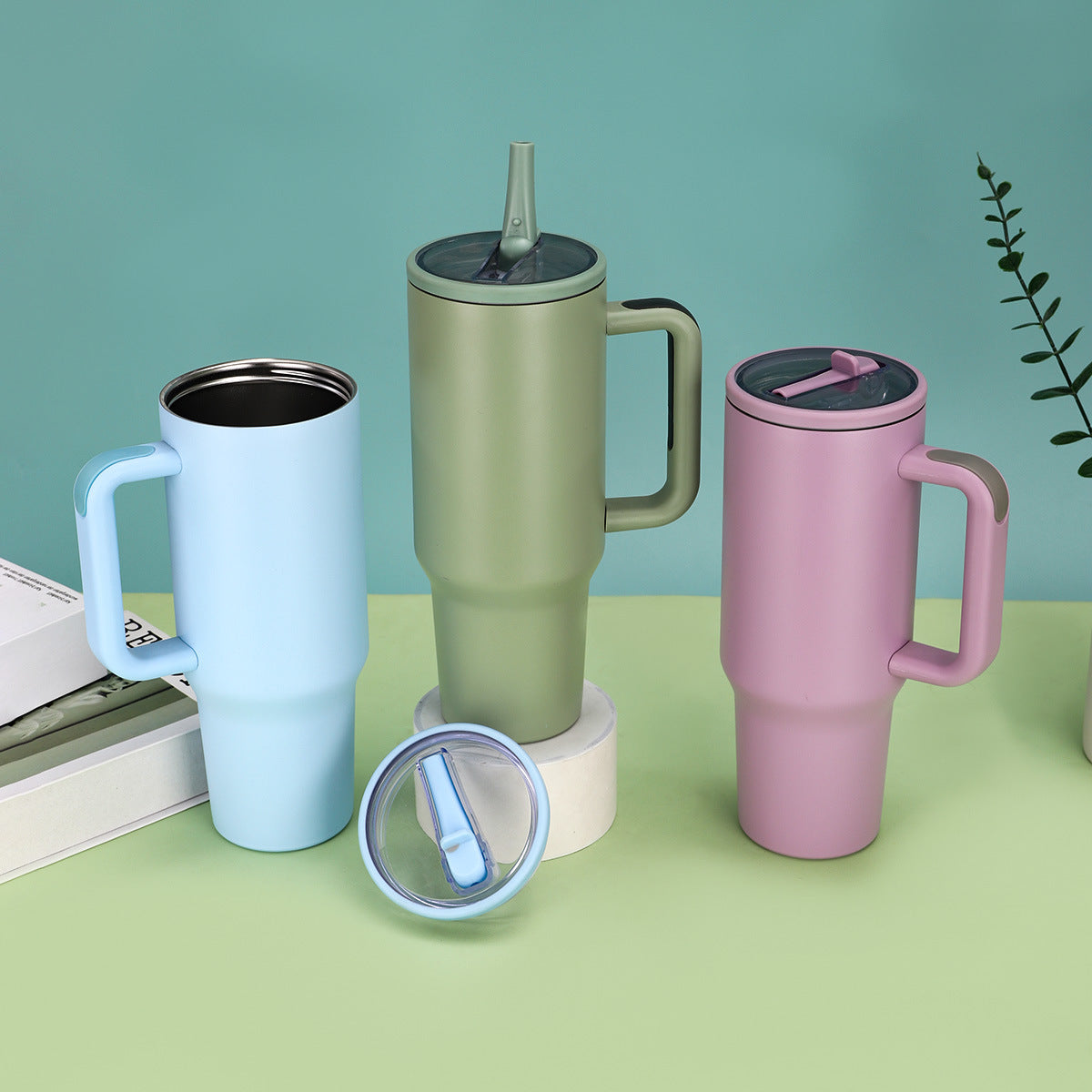 Wholesale Custom 750ml Outdoor Sport Travel Mug Hot Cold Double Wall Insulated Coffee 316 Stainless Steel Tumbler Straw BPA Free