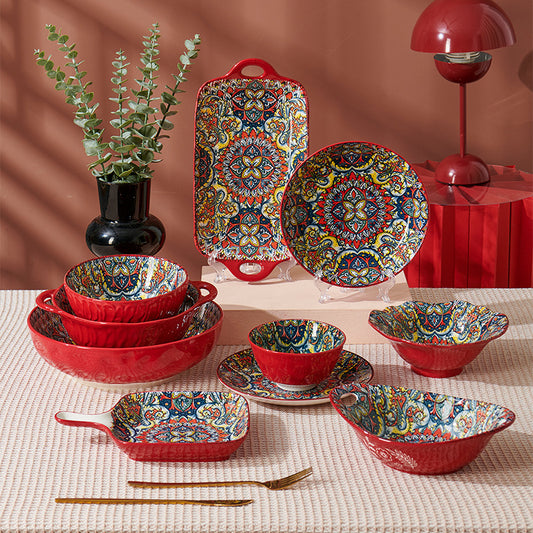 Yurtrain Wholesale Hot Selling European Classic Bohemian Ceramic Bowls Plates Sets Red Hotel Dinnerware Porcelain Tableware
