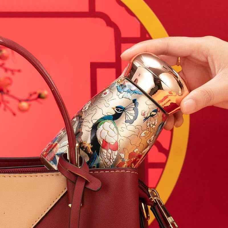 Yurtrain Custom High-End 316 Stainless Steel Mini Pocket Cup Portable Vacuum Thermos Modern Design Temperature Display BPA Free